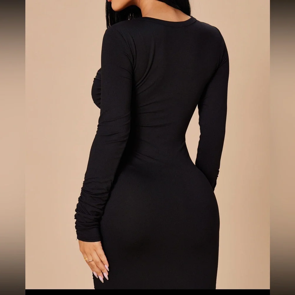 🖤 black mini dress 🦋 - Picture 3 of 4